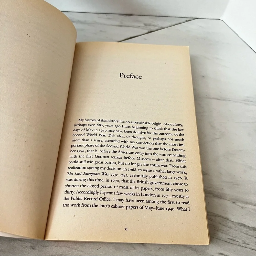 Five Days in London May 1940 by John Lukacs paper back Book